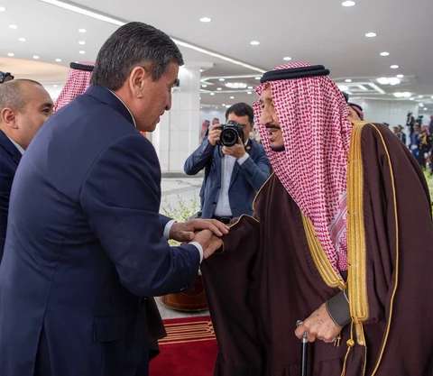 سيدي خادم الحرمين الشريفين يستقبل رئيس جمهورية قرغيزستان