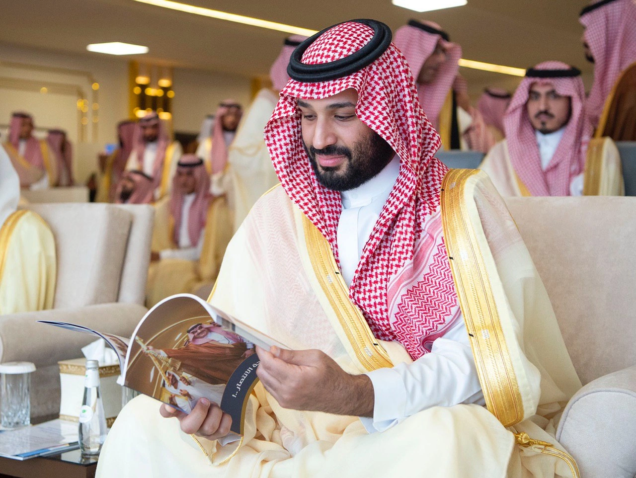 سمو سيدي ولي العهد يرعى الحفل الختامي لمهرجان سموه للهجن - صورة 1