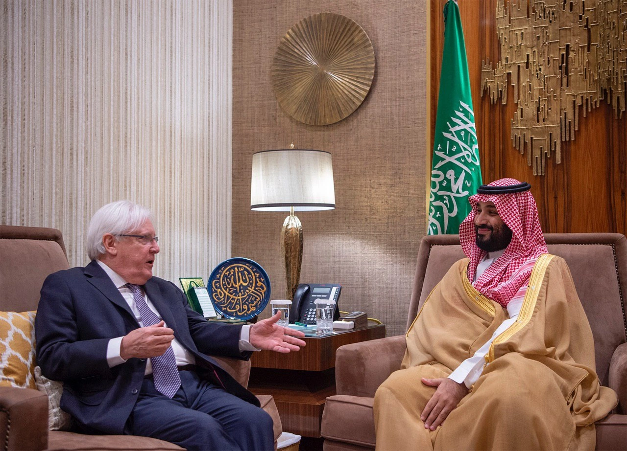 سمو سيدي ولي العهد يلتقي المبعوث الخاص للأمم المتحدة لليمن - صورة 1