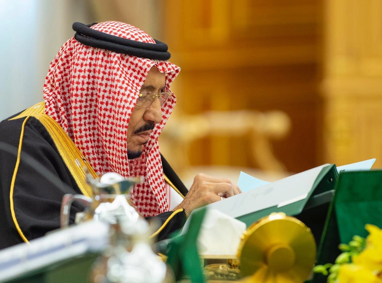 سيدي خادم الحرمين الشريفين يرأس جلسة مجلس الوزراء - صورة 1