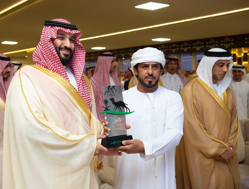 سمو سيدي ولي العهد يرعى الحفل الختامي لمهرجان سموه للهجن - صورة 6