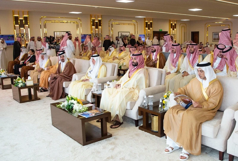 سمو سيدي ولي العهد يرعى الحفل الختامي لمهرجان سموه للهجن - صورة 7