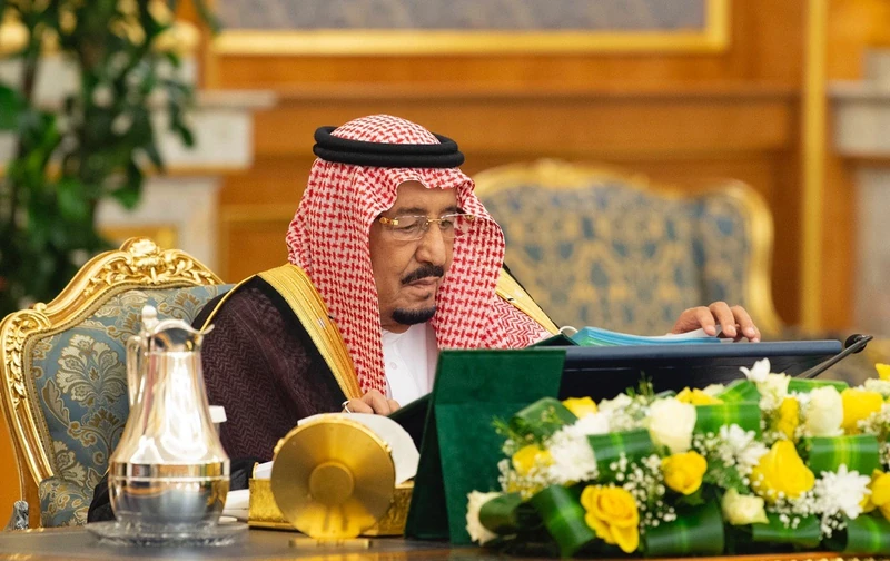 سيدي خادم الحرمين الشريفين يرأس جلسة مجلس الوزراء اليوم في جدة - صورة 2
