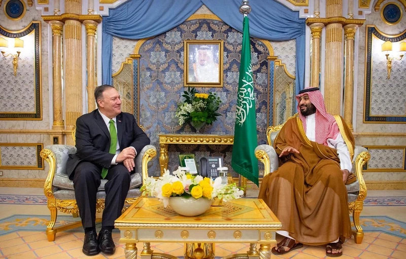سمو سيدي ولي العهد يستقبل وزير الخارجية الأمريكي - صورة 2