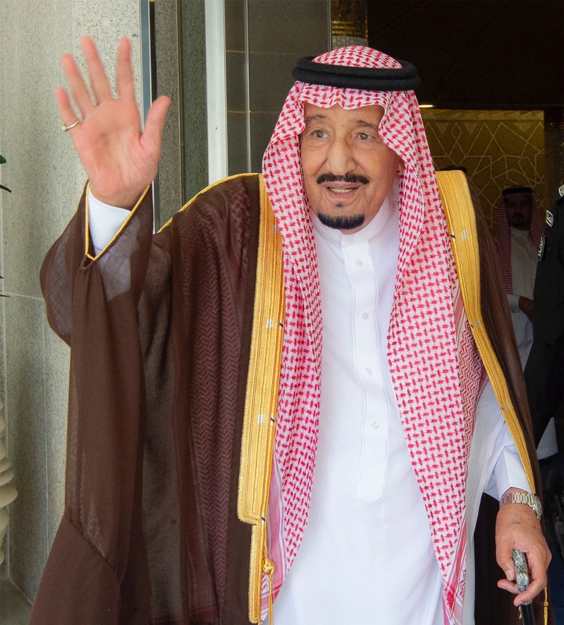 سيدي خادم الحرمين الشريفين يستقبل ملك البحرين - صورة 5