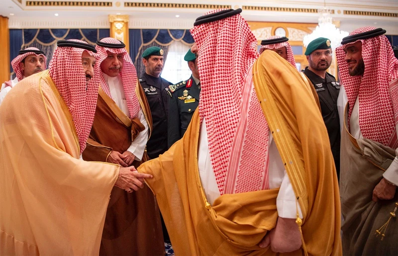 سيدي خادم الحرمين الشريفين يصل إلى الرياض قادماً من جدة - صورة 10
