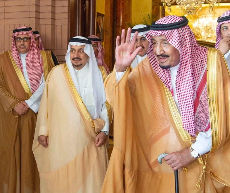 سيدي خادم الحرمين الشريفين يستقبل رئيس دولة فلسطين - صورة 4