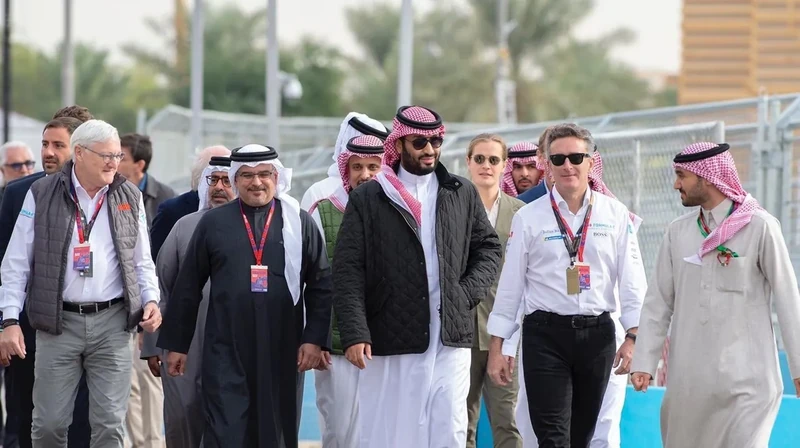 سمو سيدي ولي العهد يشهد انطلاقة بطولة فورمولا إي بالدرعية - صورة 16