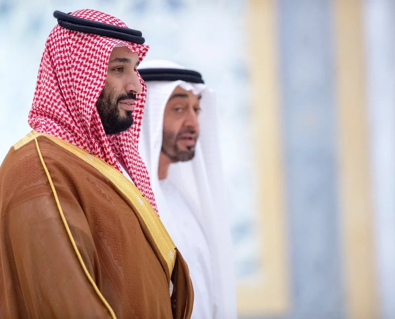 سمو سيدي ولي العهد يصل أبوظبي في زيارة رسمية إلى الإمارات - صورة 18