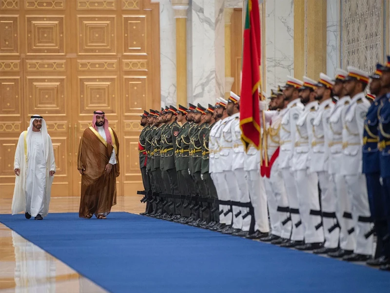 سمو سيدي ولي العهد يصل أبوظبي في زيارة رسمية إلى الإمارات - صورة 29
