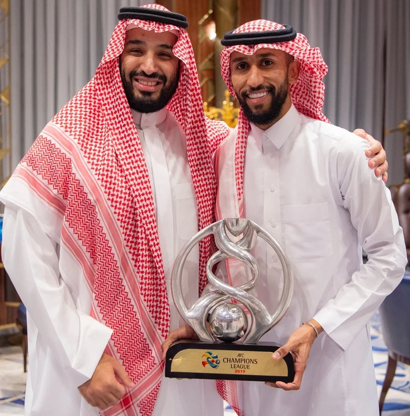 سمو سيدي ولي العهد يستقبل منسوبي نادي الهلال بمناسبة تحقيق البطولة الآسيوية - صورة 15