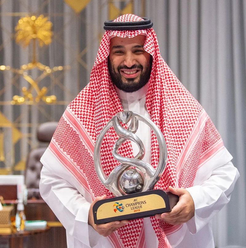 سمو سيدي ولي العهد يستقبل منسوبي نادي الهلال بمناسبة تحقيق البطولة الآسيوية - صورة 2