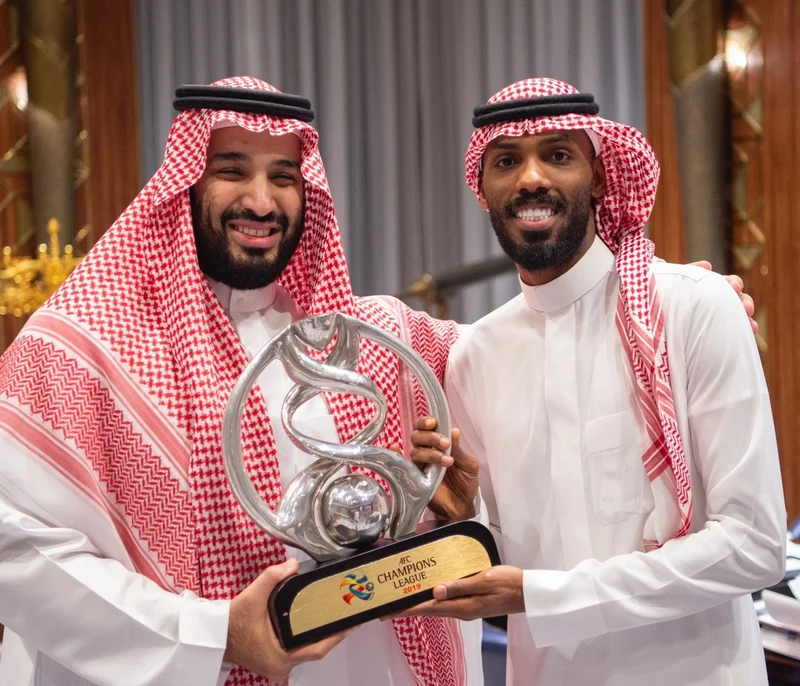 سمو سيدي ولي العهد يستقبل منسوبي نادي الهلال بمناسبة تحقيق البطولة الآسيوية - صورة 26