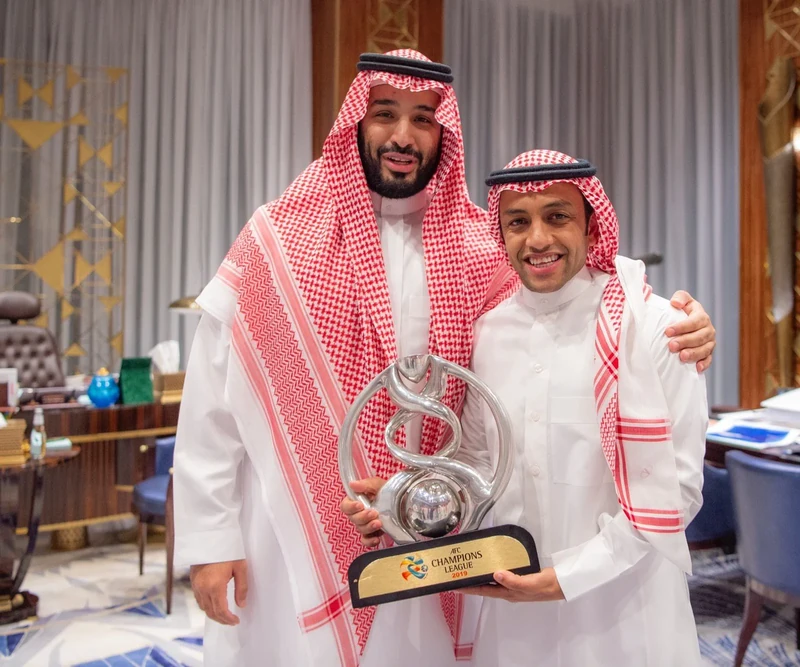 سمو سيدي ولي العهد يستقبل منسوبي نادي الهلال بمناسبة تحقيق البطولة الآسيوية - صورة 30