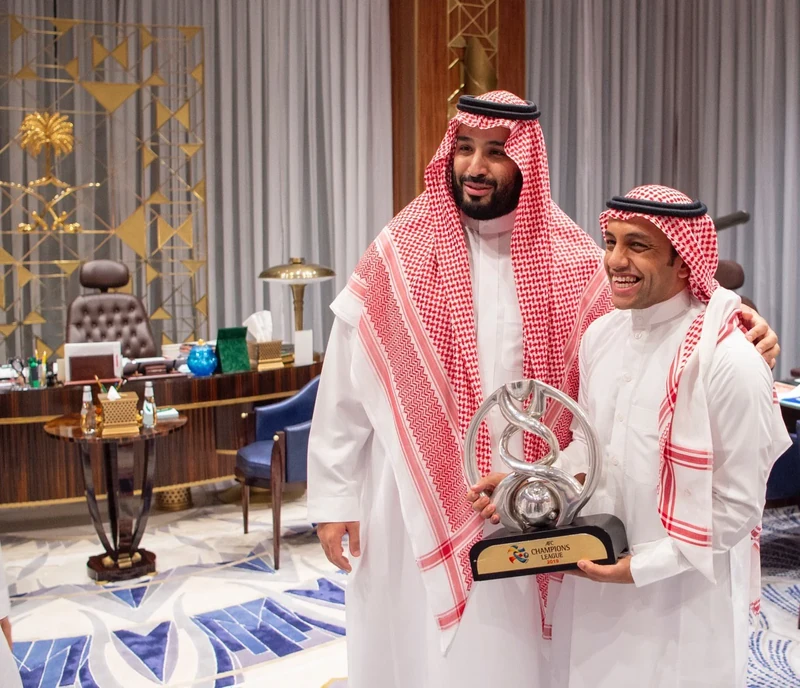 سمو سيدي ولي العهد يستقبل منسوبي نادي الهلال بمناسبة تحقيق البطولة الآسيوية - صورة 31