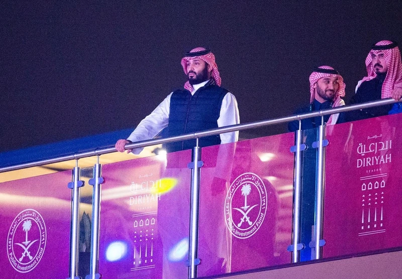 سمو سيدي ولي العهد يزور ميدان الدرعية ويحضر نزال الملاكمة التاريخي - صورة 7