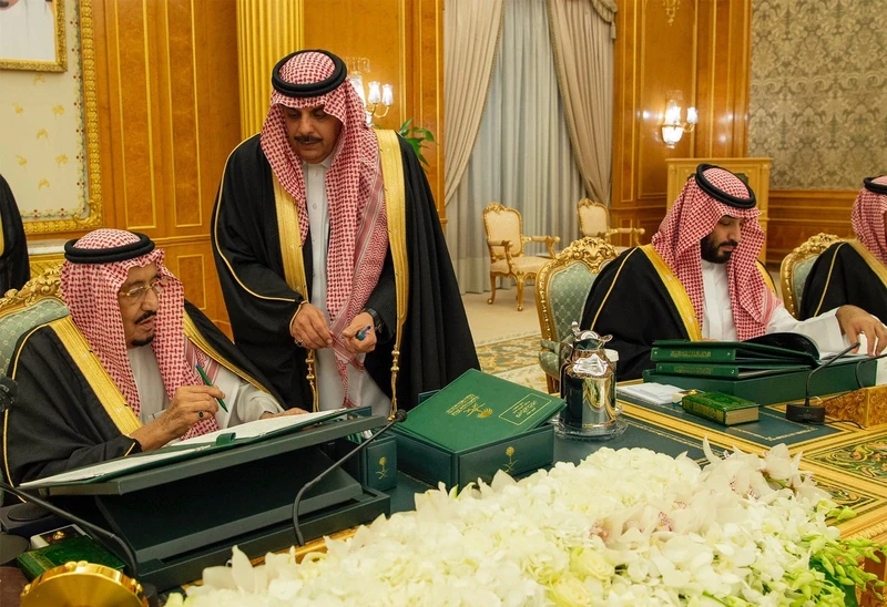 سيدي خادم الحرمين الشريفين يرأس جلسة إقرار ميزانية 2020 - صورة 5