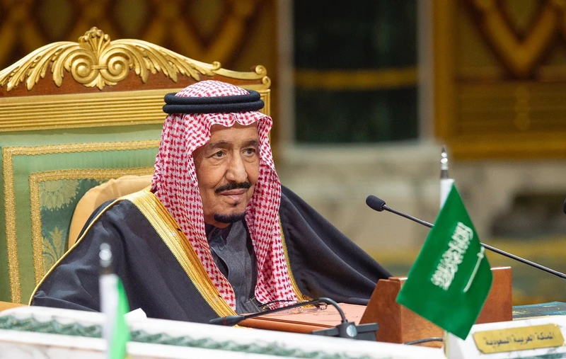 سيدي خادم الحرمين الشريفين يستقبل قادة دول مجلس التعاون - صورة 16