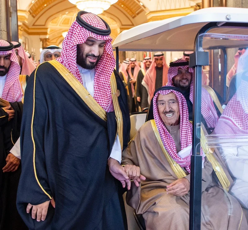 سيدي خادم الحرمين الشريفين يستقبل قادة دول مجلس التعاون - صورة 41