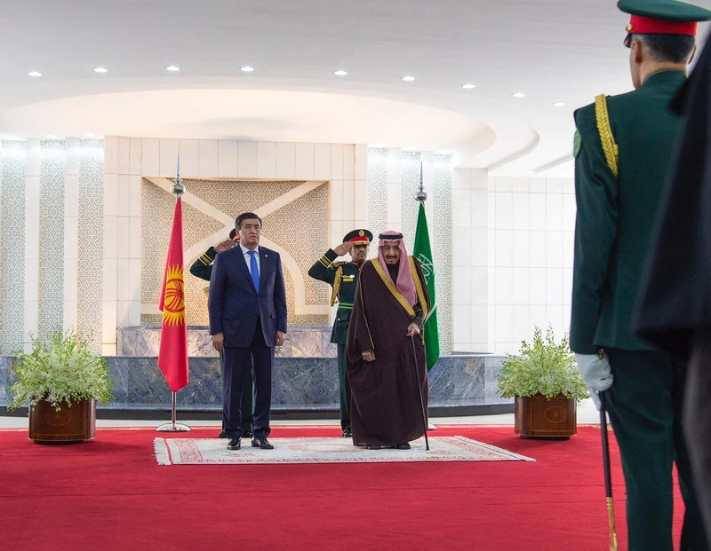 سيدي خادم الحرمين الشريفين يستقبل رئيس جمهورية قرغيزستان - صورة 9