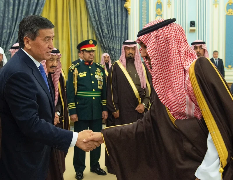 سيدي خادم الحرمين الشريفين يستقبل رئيس جمهورية قرغيزستان - صورة 12