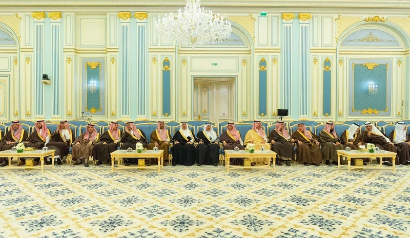 سيدي خادم الحرمين الشريفين يستقبل رئيس جمهورية قرغيزستان - صورة 14