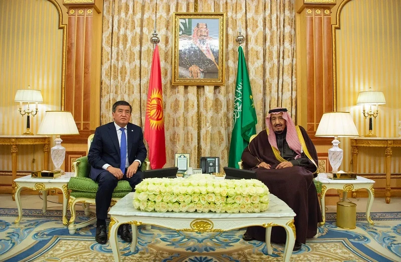 سيدي خادم الحرمين الشريفين يستقبل رئيس جمهورية قرغيزستان - صورة 15