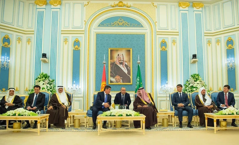 سيدي خادم الحرمين الشريفين يستقبل رئيس جمهورية قرغيزستان - صورة 18