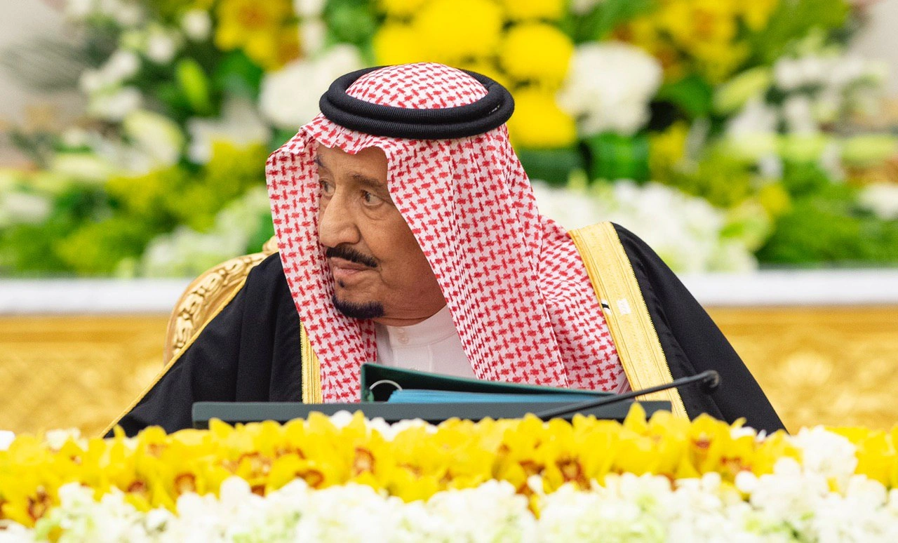 سيدي خادم الحرمين الشريفين يرأس جلسة مجلس الوزراء في الرياض - صورة 1