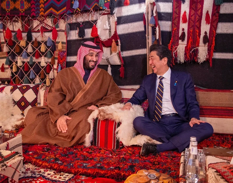 سمو سيدي ولي العهد يلتقي رئيس وزراء اليابان - صورة 16