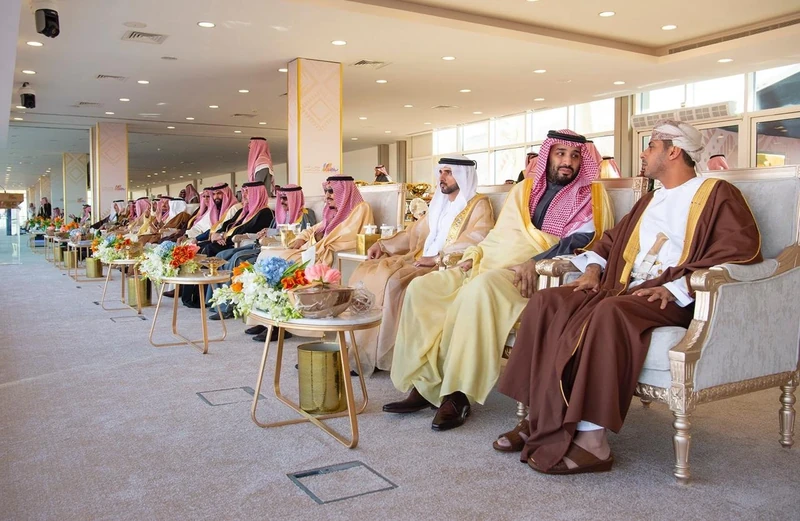 سيدي خادم الحرمين الشريفين يرعى الحفل الختامي لمهرجان الملك عبدالعزيز للإبل - صورة 11