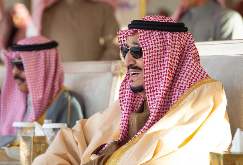 سيدي خادم الحرمين الشريفين يرعى الحفل الختامي لمهرجان الملك عبدالعزيز للإبل - صورة 13