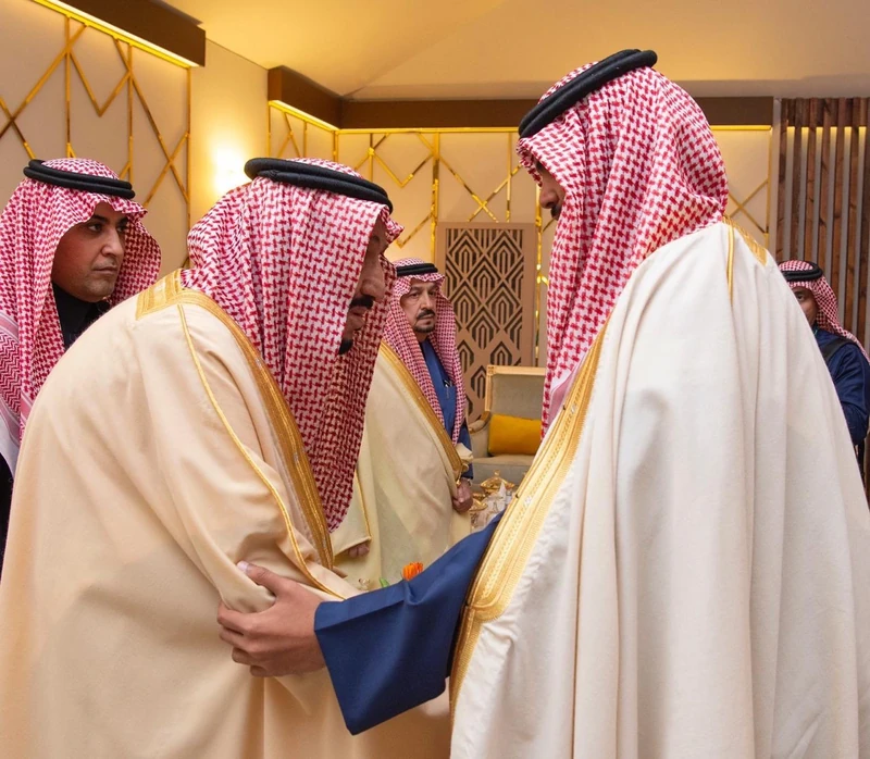 سيدي خادم الحرمين الشريفين يرعى الحفل الختامي لمهرجان الملك عبدالعزيز للإبل - صورة 3