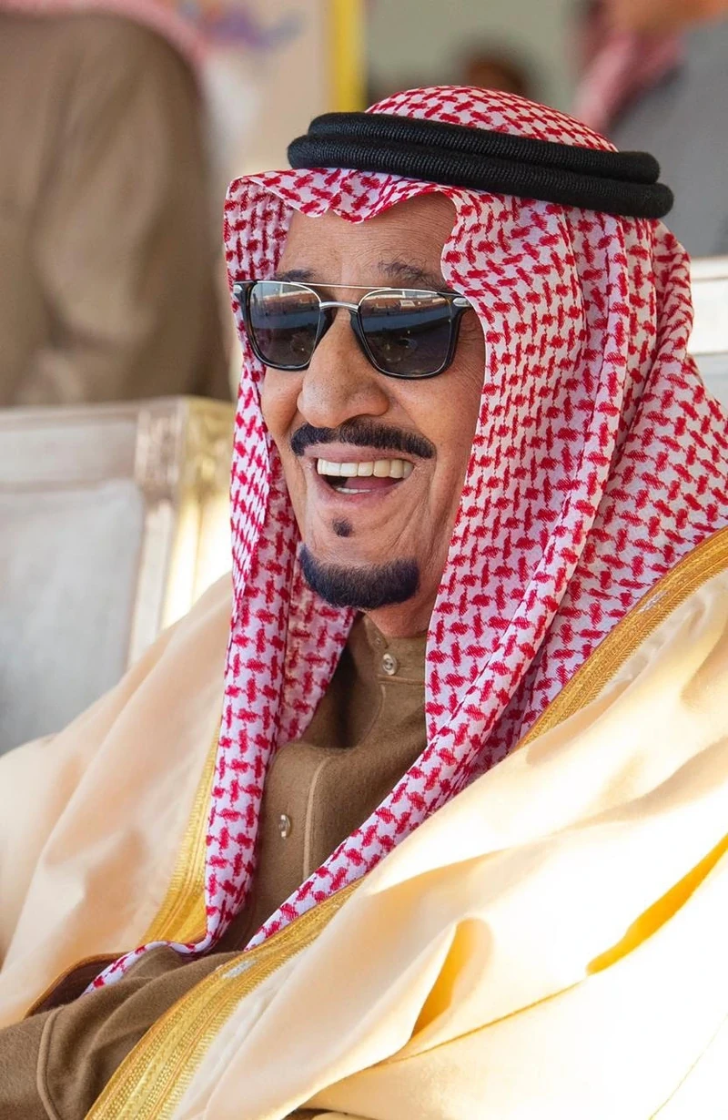 سيدي خادم الحرمين الشريفين يرعى الحفل الختامي لمهرجان الملك عبدالعزيز للإبل - صورة 22