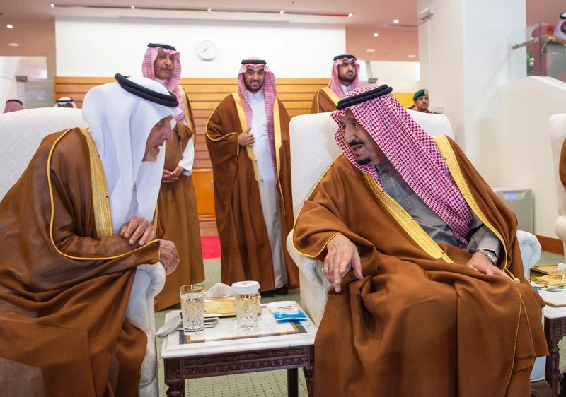 خادم الحرمين الشريفين يرعى حفل سباق كأس السعودية - صورة 9