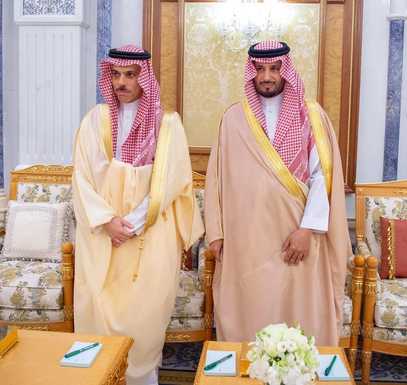 السفيران المعينان لدى أوكرانيا والأوروغواي يؤديان القسم أمام سيدي خادم الحرمين الشريفين - صورة 7