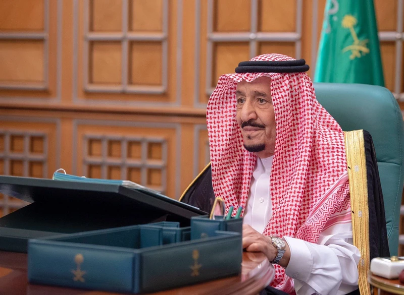 سيدي خادم الحرمين الشريفين يرأس جلسة مجلس الوزراء عبر الاتصال المرئي - صورة 5
