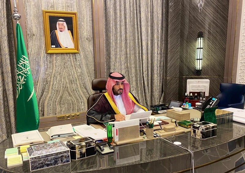 سيدي خادم الحرمين الشريفين يرأس جلسة مجلس الوزراء عبر الاتصال المرئي - صورة 3