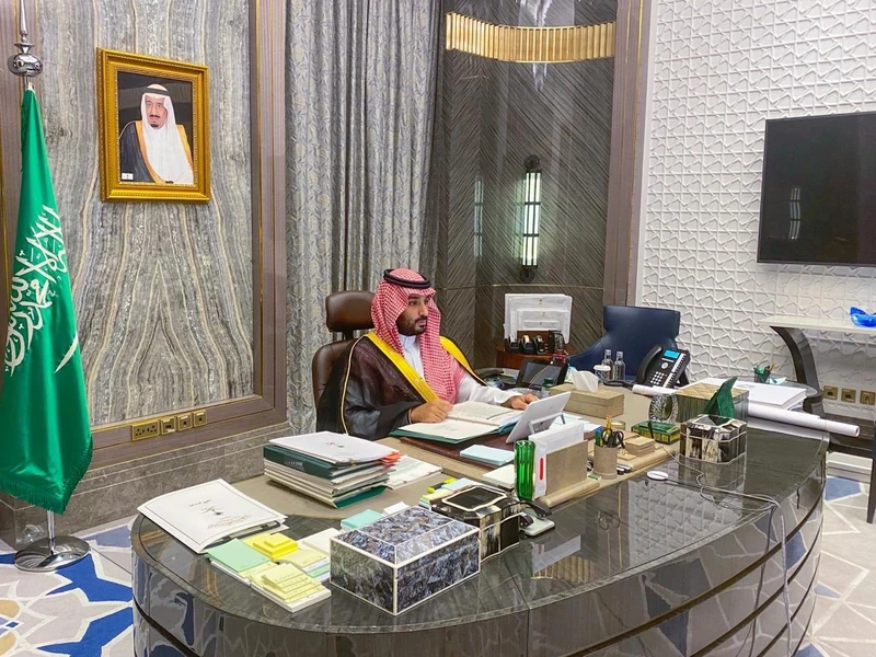 سيدي خادم الحرمين الشريفين يرأس جلسة مجلس الوزراء عبر الاتصال المرئي - صورة 3