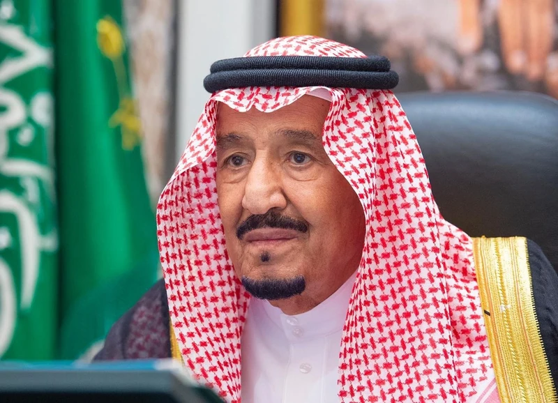 سيدي خادم الحرمين الشريفين يرأس جلسة مجلس الوزراء عبر الاتصال المرئي - صورة 3