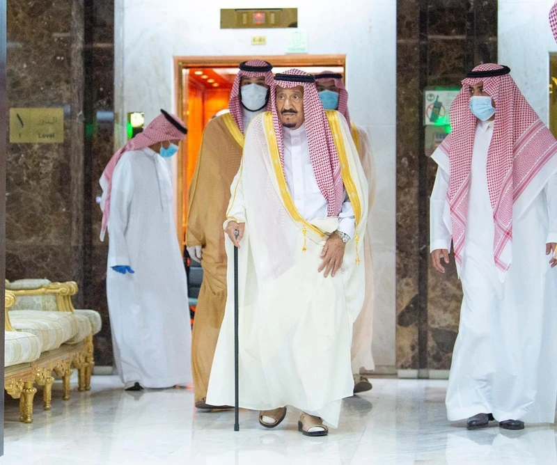 سيدي خادم الحرمين الشريفين يغادر المستشفى - صورة 2
