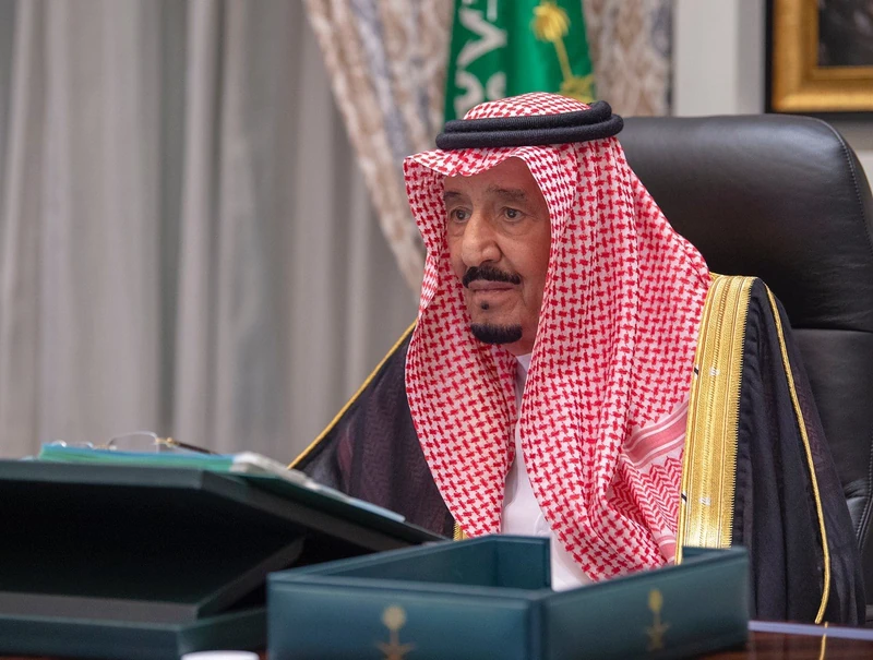 سيدي خادم الحرمين الشريفين يرأس جلسة مجلس الوزراء عبر الاتصال المرئي - صورة 2
