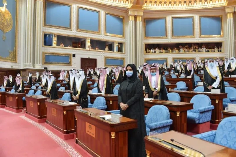 خادم الحرمين الشريفين يفتتح أعمال مجلس الشورى بحضور ولي العهد - صورة 11