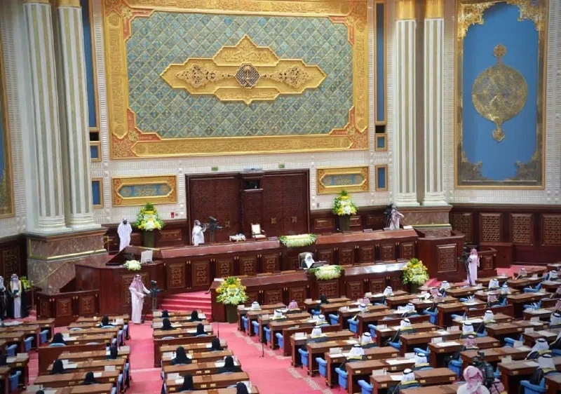 خادم الحرمين الشريفين يفتتح أعمال مجلس الشورى بحضور ولي العهد - صورة 12