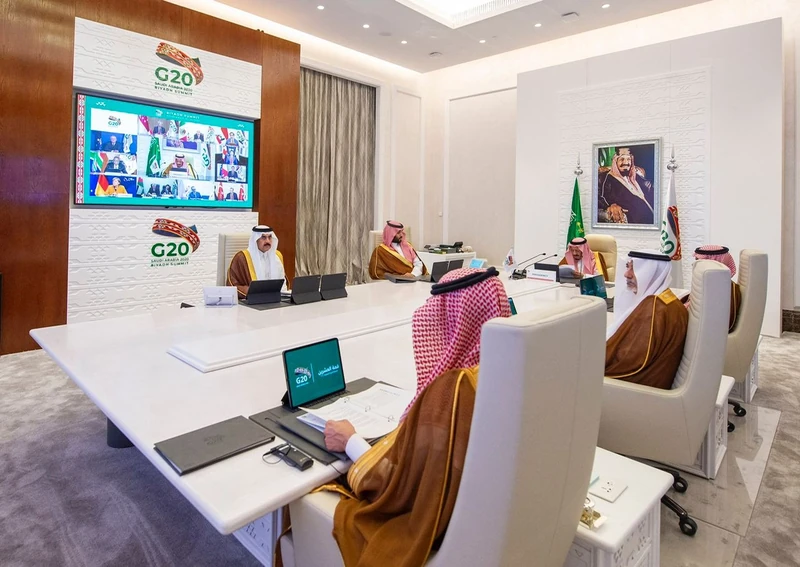 سيدي خادم الحرمين الشريفين يرأس القمة الافتراضية لقادة مجموعة العشرين G20 - صورة 7