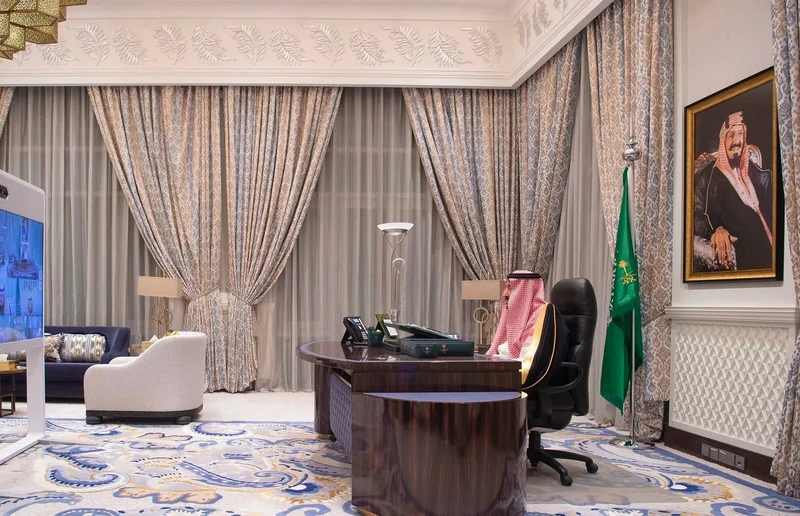 سيدي خادم الحرمين الشريفين يرأس جلسة مجلس الوزراء عبر الاتصال المرئي - صورة 4