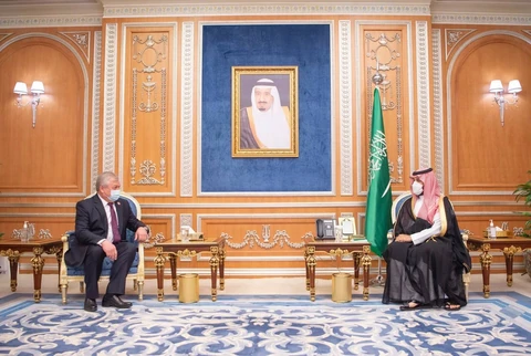 سمو سيدي ولي العهد يلتقي المبعوث الخاص الروسي لشؤون التسوية السورية