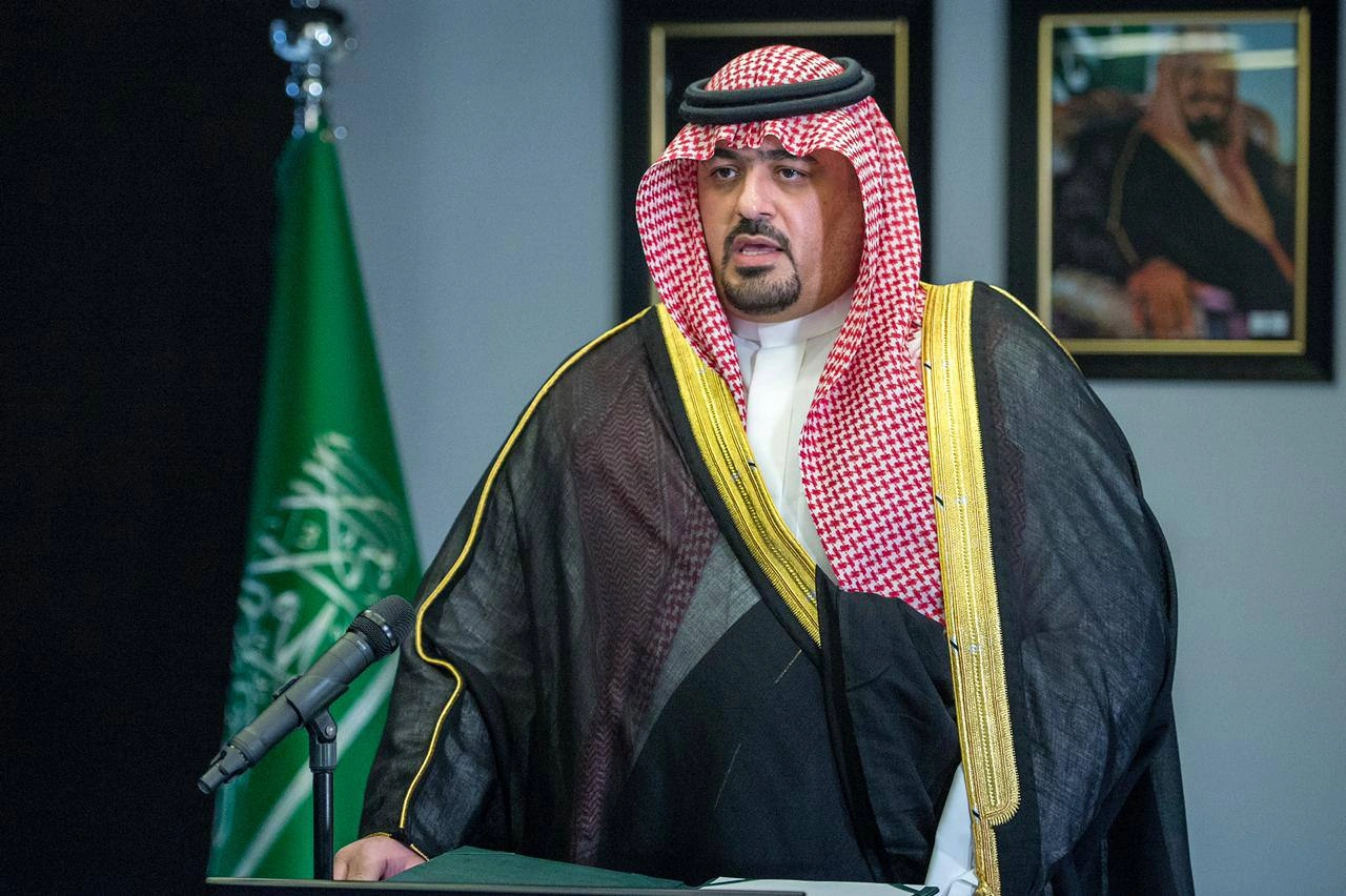 وزير الاقتصاد والتخطيط يؤدي القسم أمام سيدي خادم الحرمين الشريفين - صورة 1