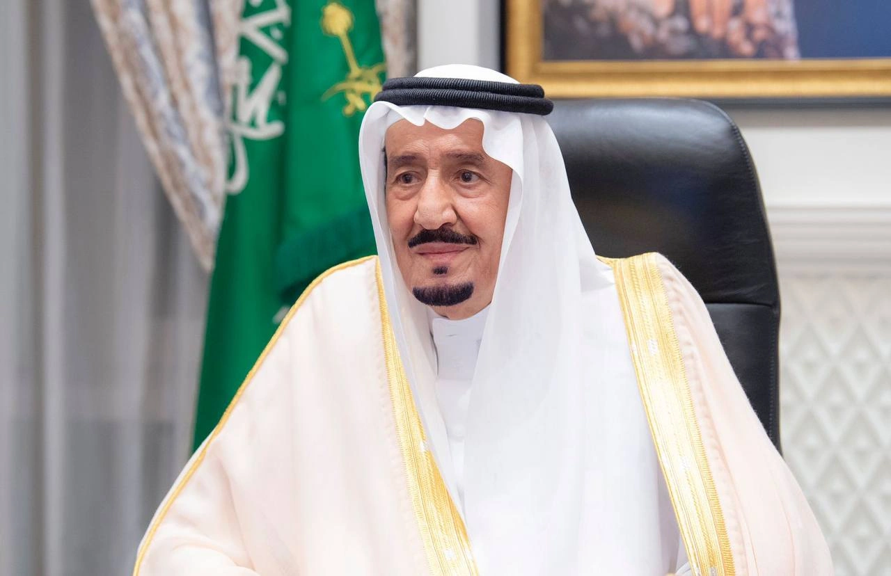 السفراء المعينون حديثاً لدى عدد من الدول يؤدون القسم أمام سيدي خادم الحرمين الشريفين - صورة 1