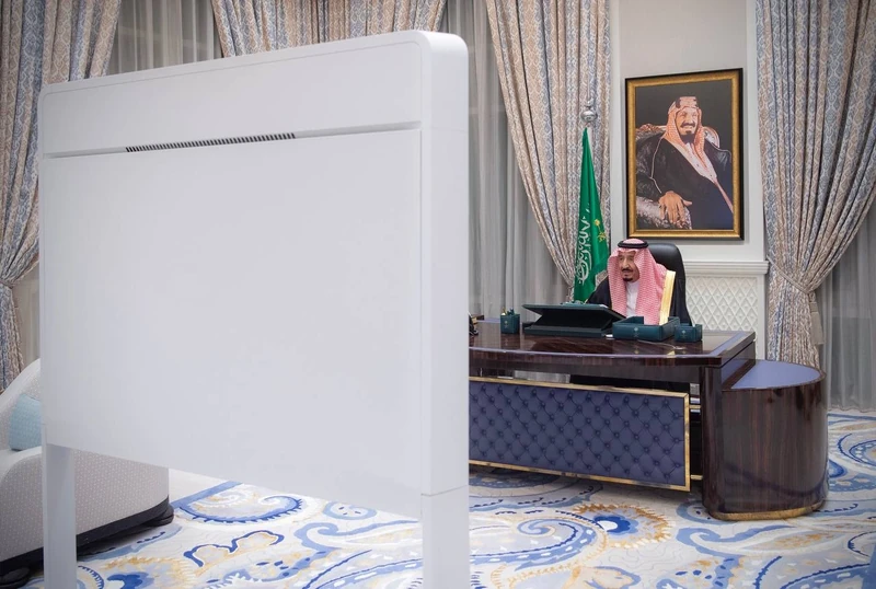 سيدي خادم الحرمين الشريفين يرأس جلسة مجلس الوزراء عبر الاتصال المرئي - صورة 2